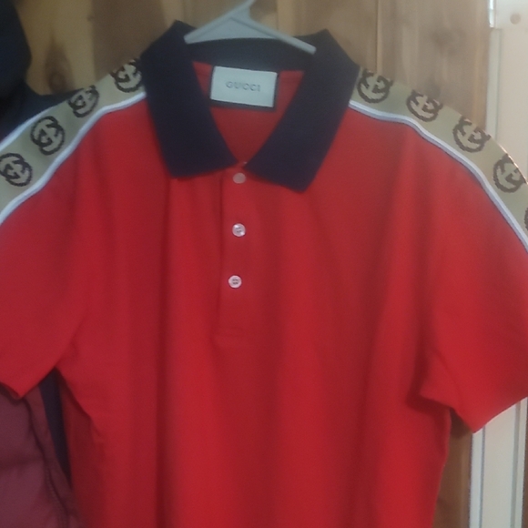 Gucci Red Polo with Black Contrast Collar - Picture 4 of 5